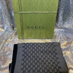 AUTHENTIC GG Jacquard knitted Scarf 100% wool